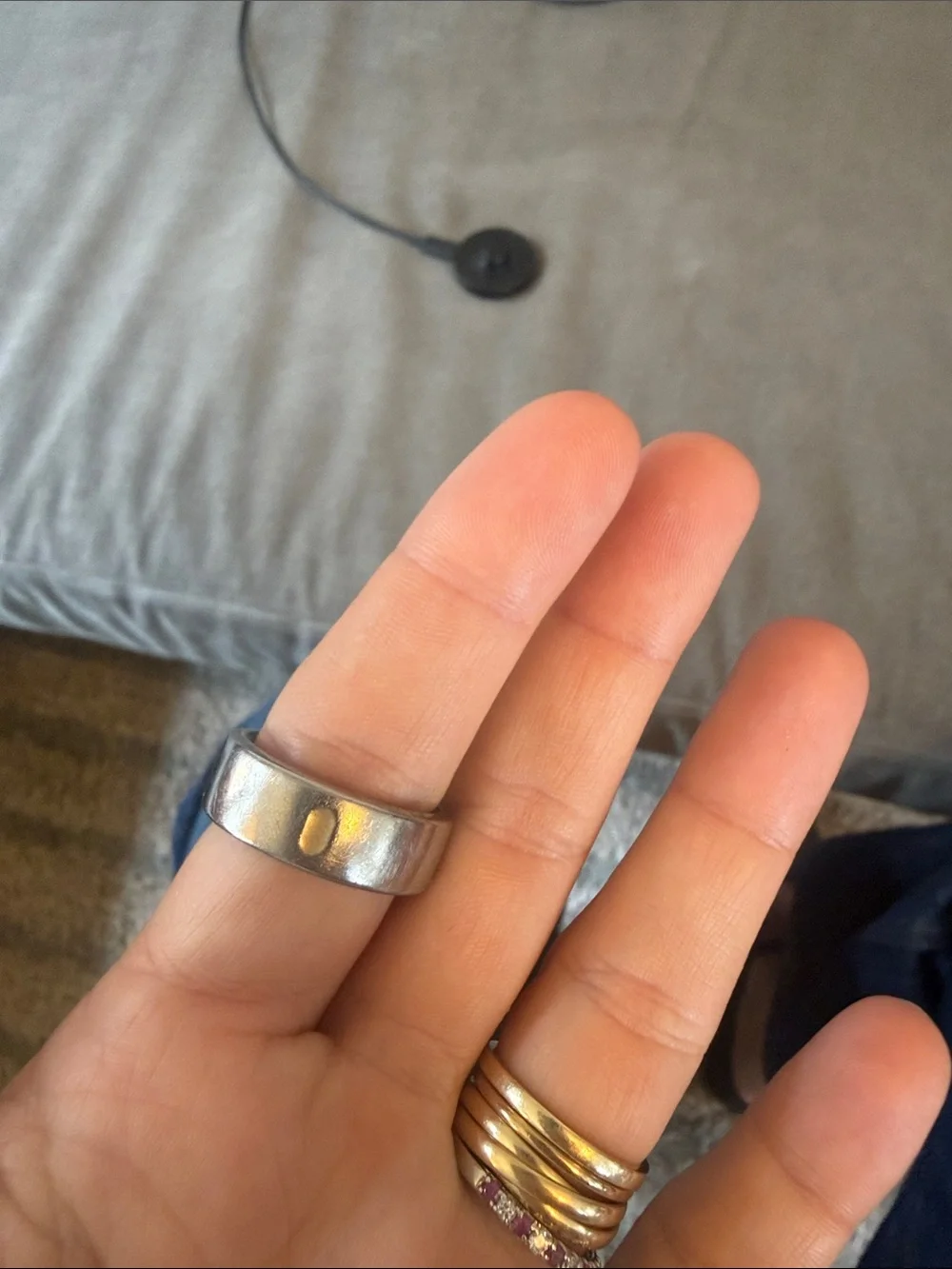Oura Ring Gen 3 size 8 and charger